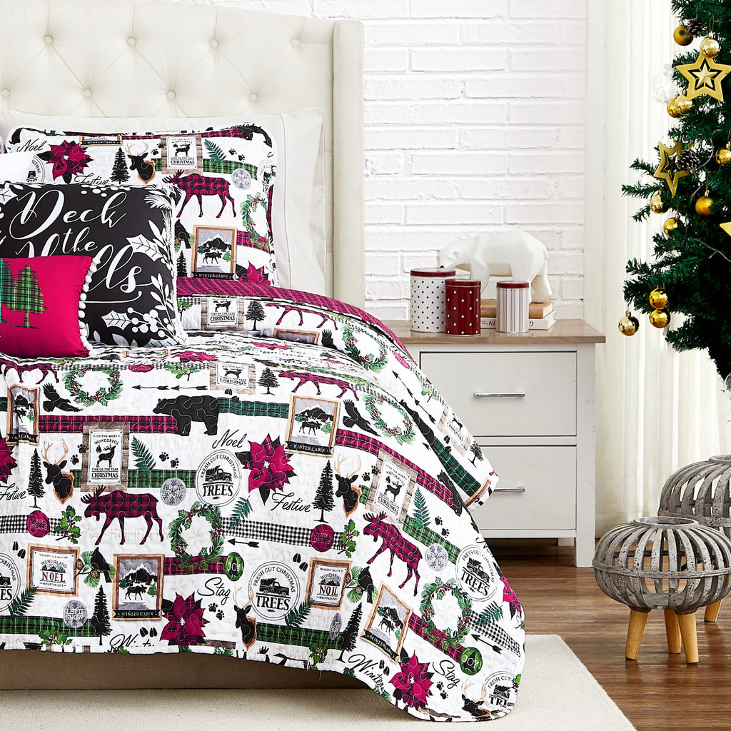 Southshore Fine Linens Merrytown Christmas Quilt Set