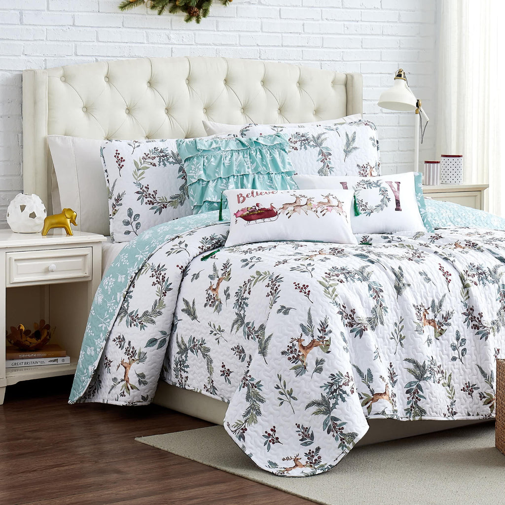 Southshore Fine Linens Happy Holidays Quilt Set