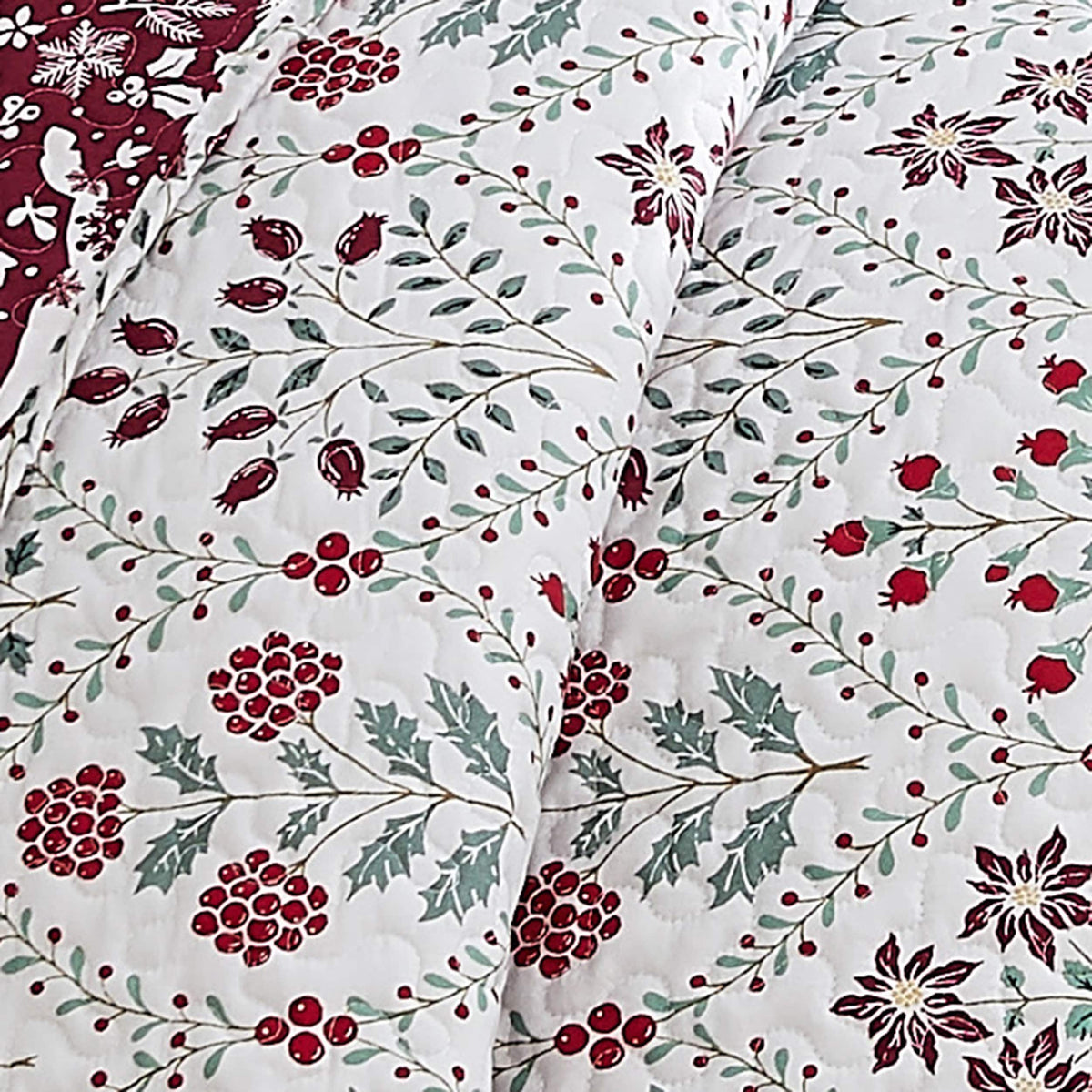 Southshore Fine Linens Holiday Harmony Oversized Quilt Set