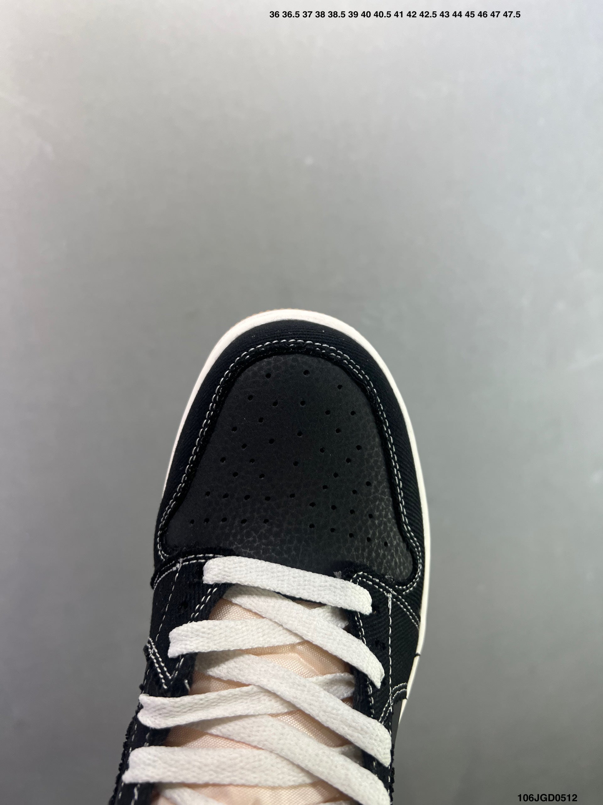 Air Jordan 1 Mid SE Year of the Dragon – Black / Gum