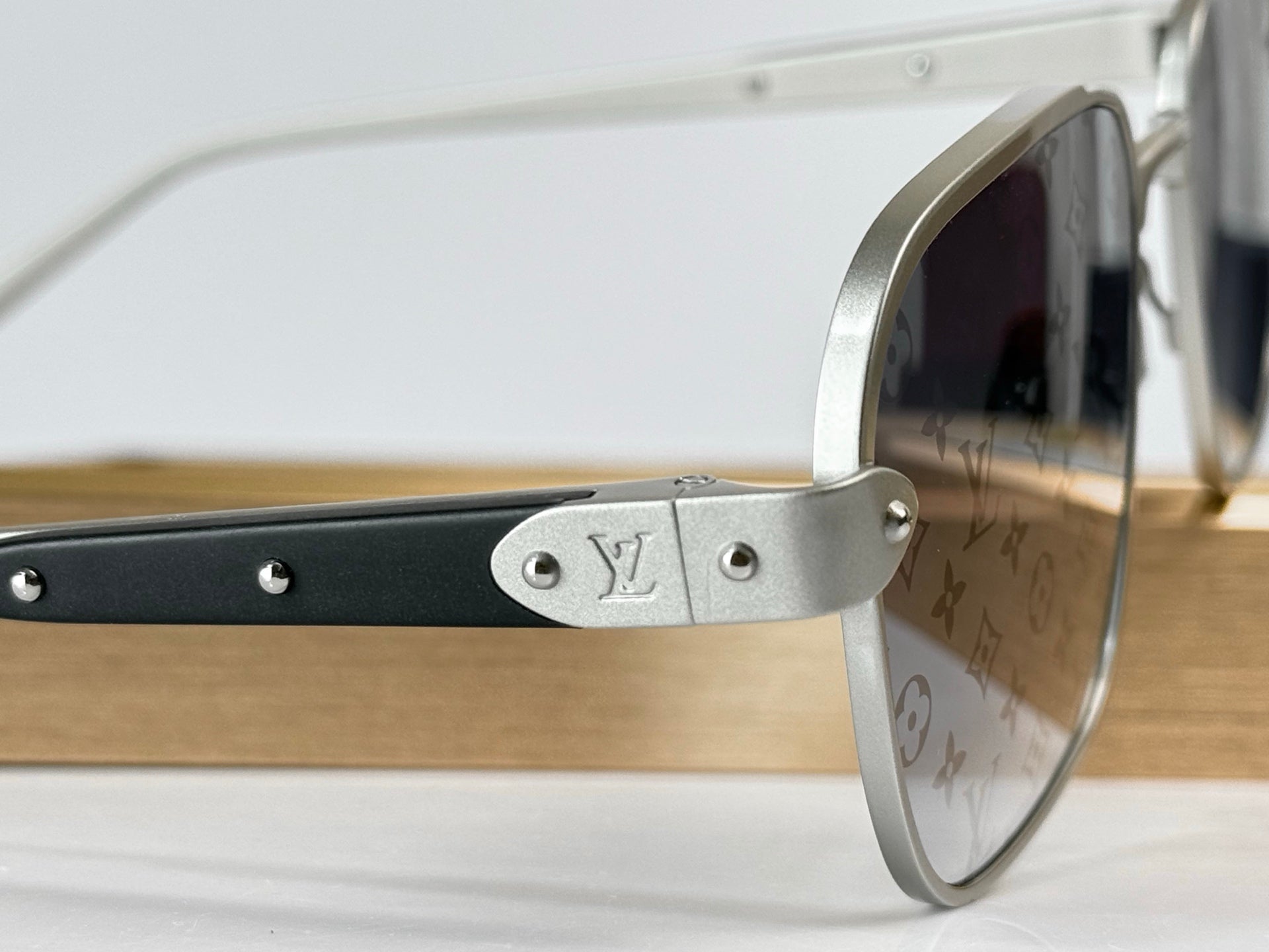 Louis Vuitton LV Attitude Square Metal Sunglasses