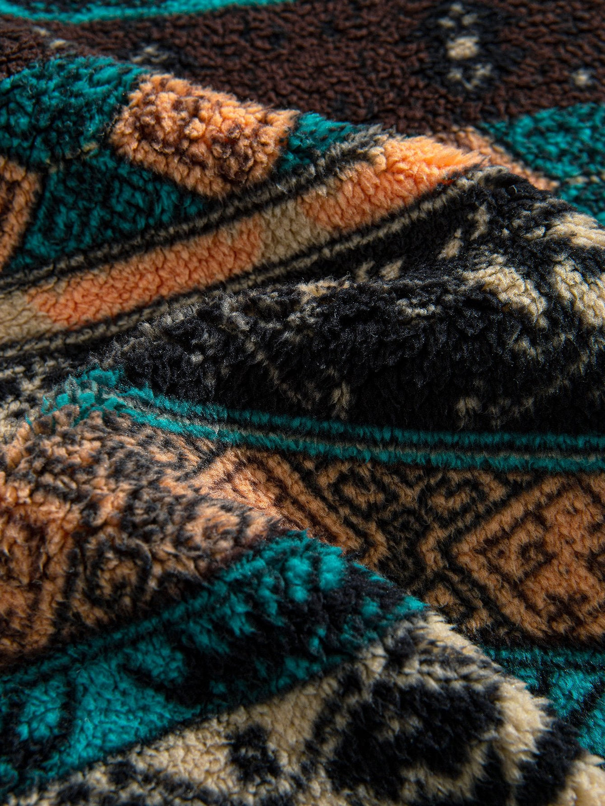 Ethnischer Hoodie aus geometrischem Teddyfleece