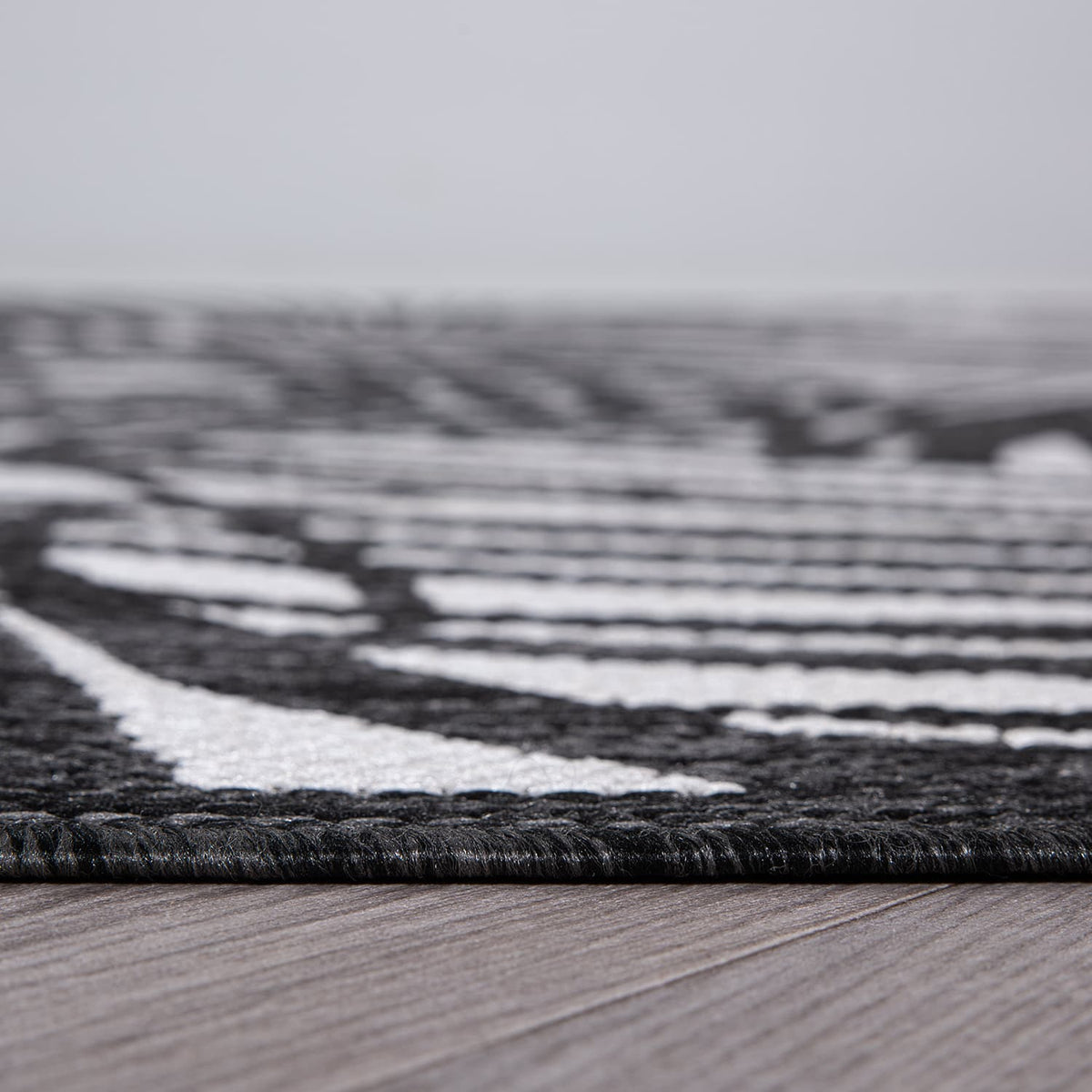 World Rug Gallery Palm Collection 5'x7'