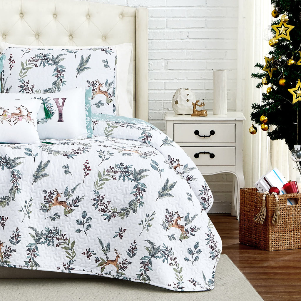 Southshore Fine Linens Happy Holidays Quilt Set