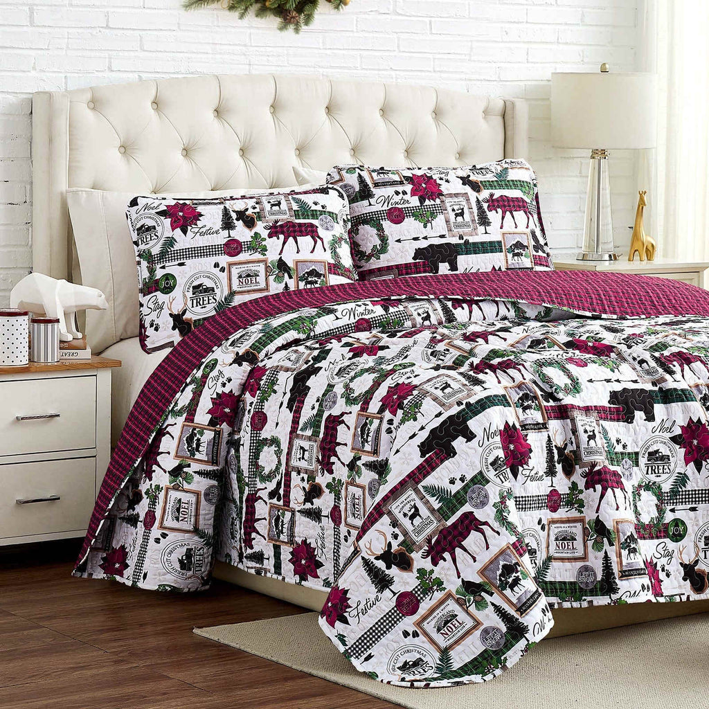 Southshore Fine Linens Merrytown Christmas Quilt Set