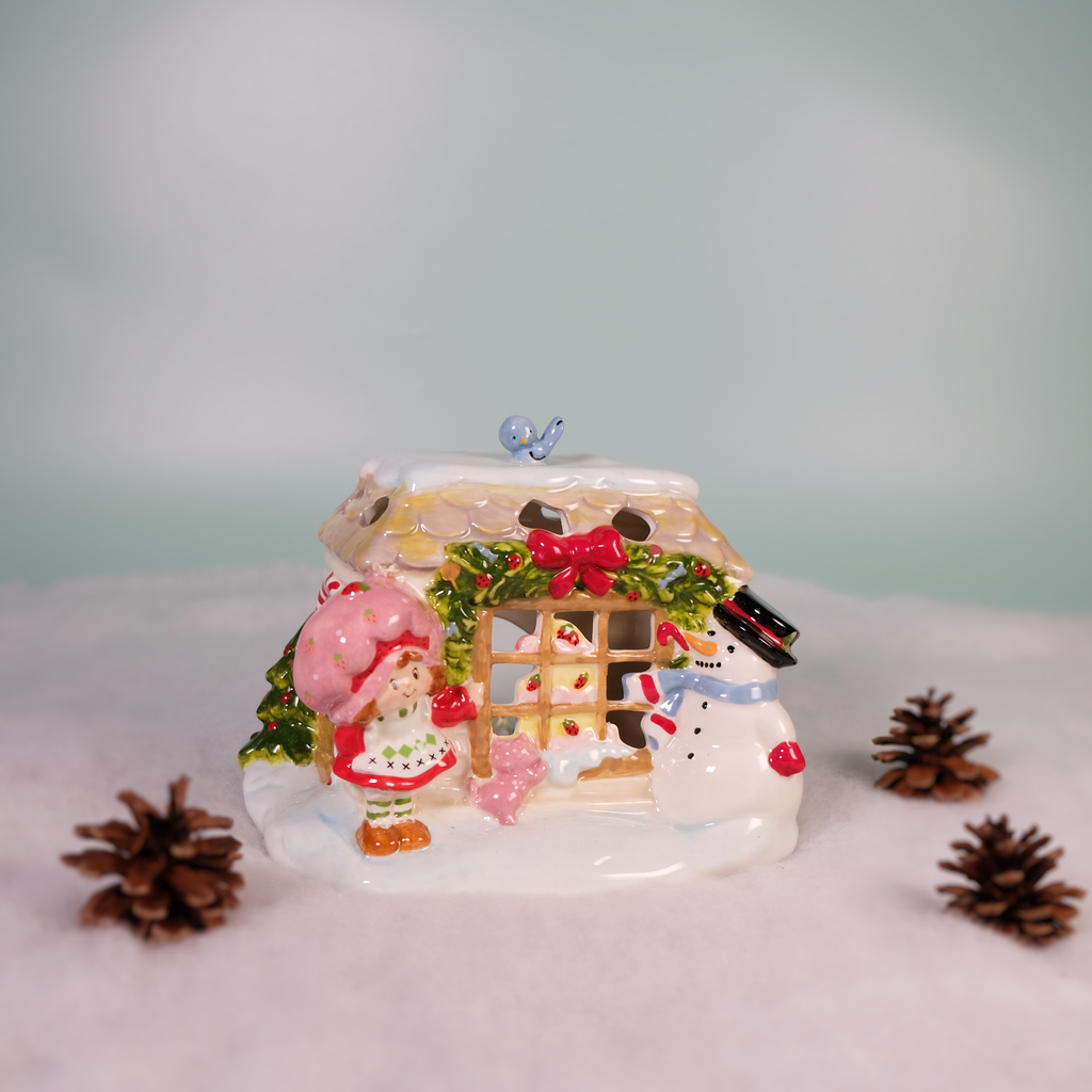 Strawberry Shortcake Snowflake Sweetness Candle House