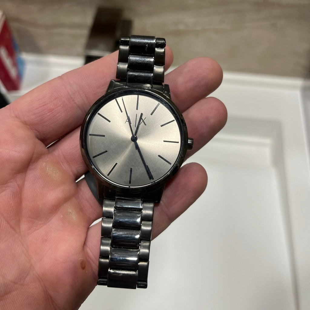 Armani Exchange Cayde AX2722 Herren-Analog-Uhr – Graues Zifferblatt mit passendem grauem Edelstahlarmband