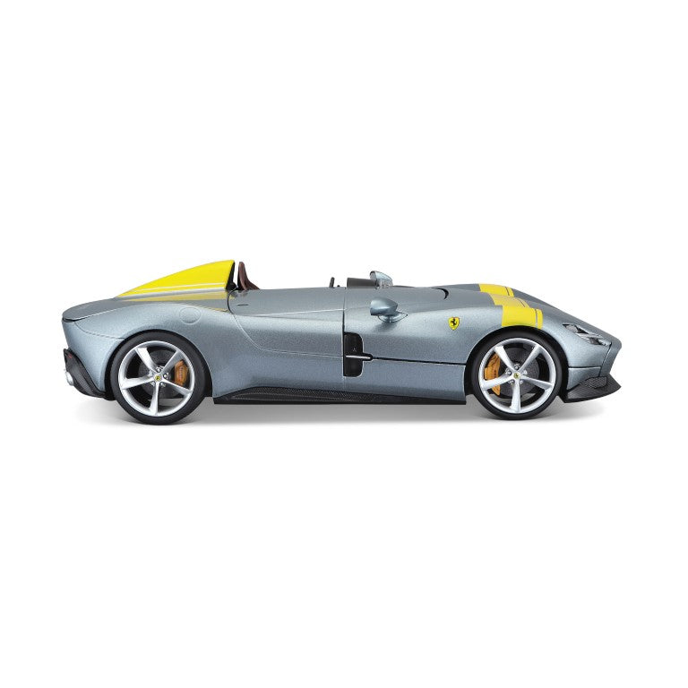 18-16013 Bburago Ferrari R&P - Ferrari Monza SP1, gris - Échelle 1:18