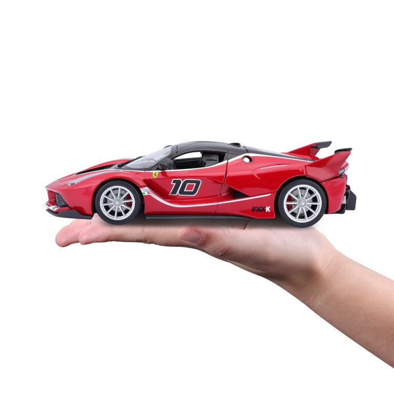 18-26301 Bburago Ferrari Racing - Ferrari FXX K, rouge - Échelle 1:24