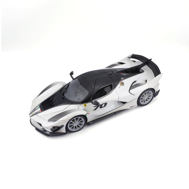 18-16012 Bburago Ferrari Race & Play - Ferrari FXX K #70, blanc - 1:18