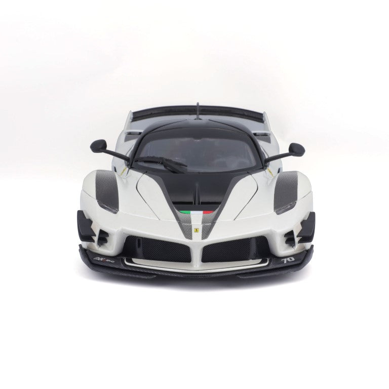 18-16012 Bburago Ferrari Race & Play - Ferrari FXX K #70, blanc - 1:18