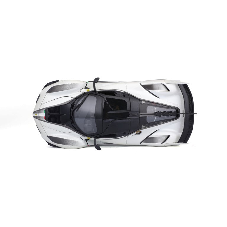 18-16012 Bburago Ferrari Race & Play - Ferrari FXX K #70, blanc - 1:18