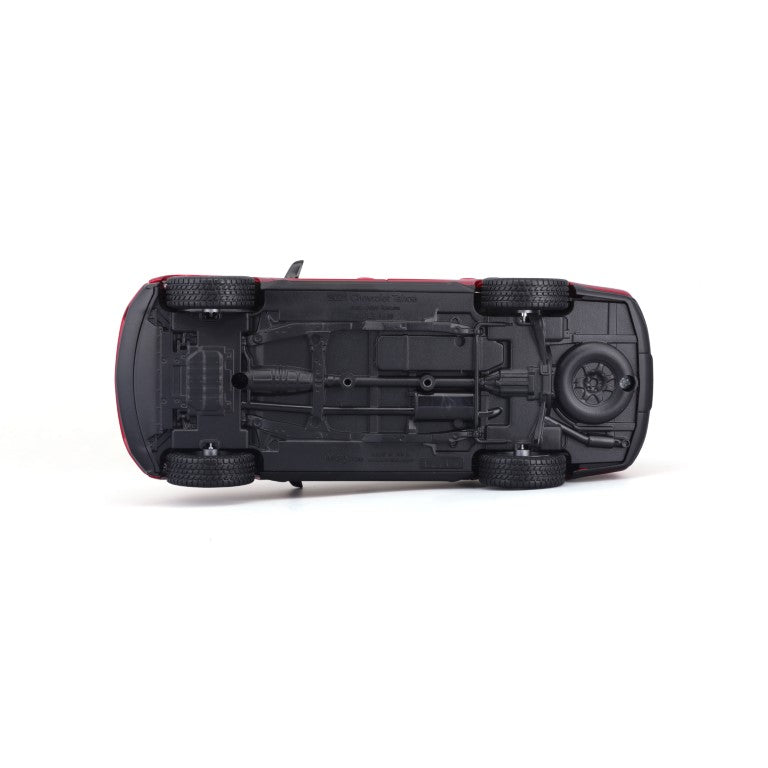 31533 RD Bburago Maisto - Chevrolet Tahoe (2021), rouge - Échelle 1:26
