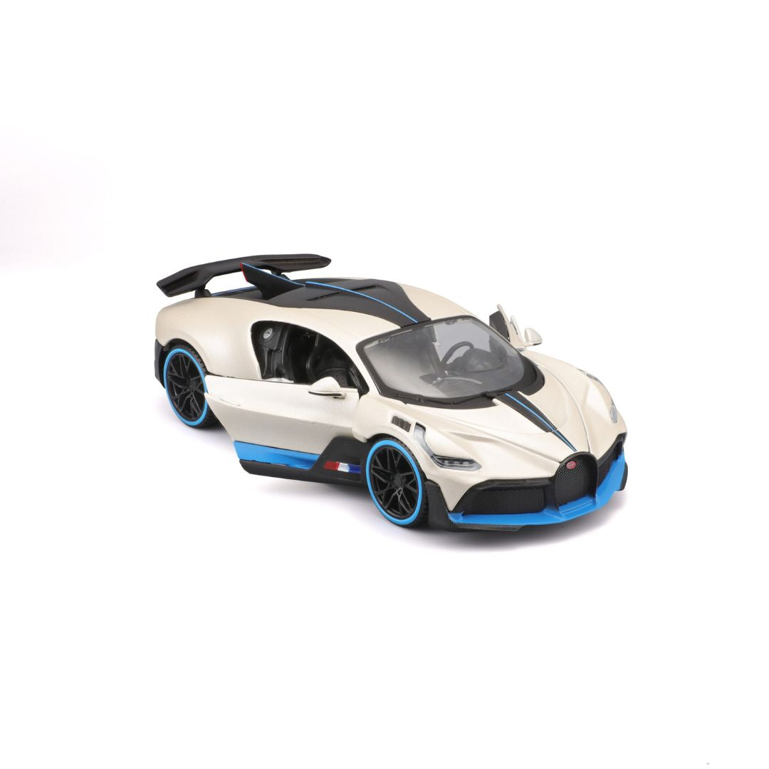 31526 WT Bburago Maisto - Bugatti Divo, blanc - Échelle 1:24