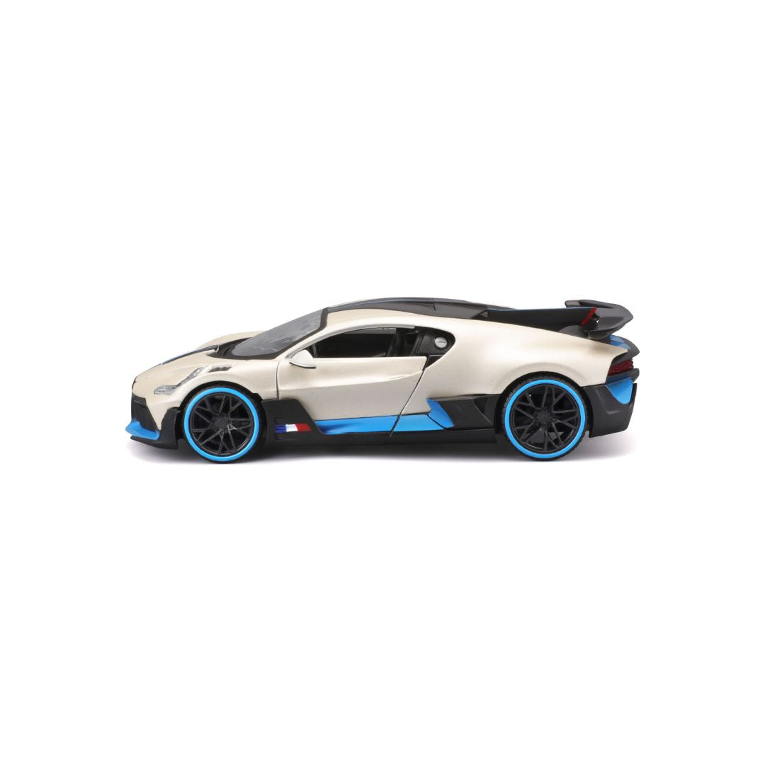31526 WT Bburago Maisto - Bugatti Divo, blanc - Échelle 1:24