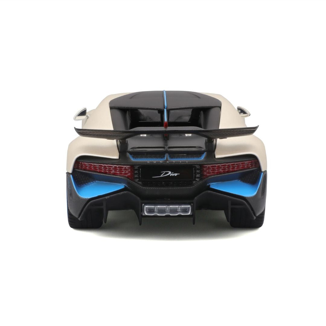 31526 WT Bburago Maisto - Bugatti Divo, blanc - Échelle 1:24