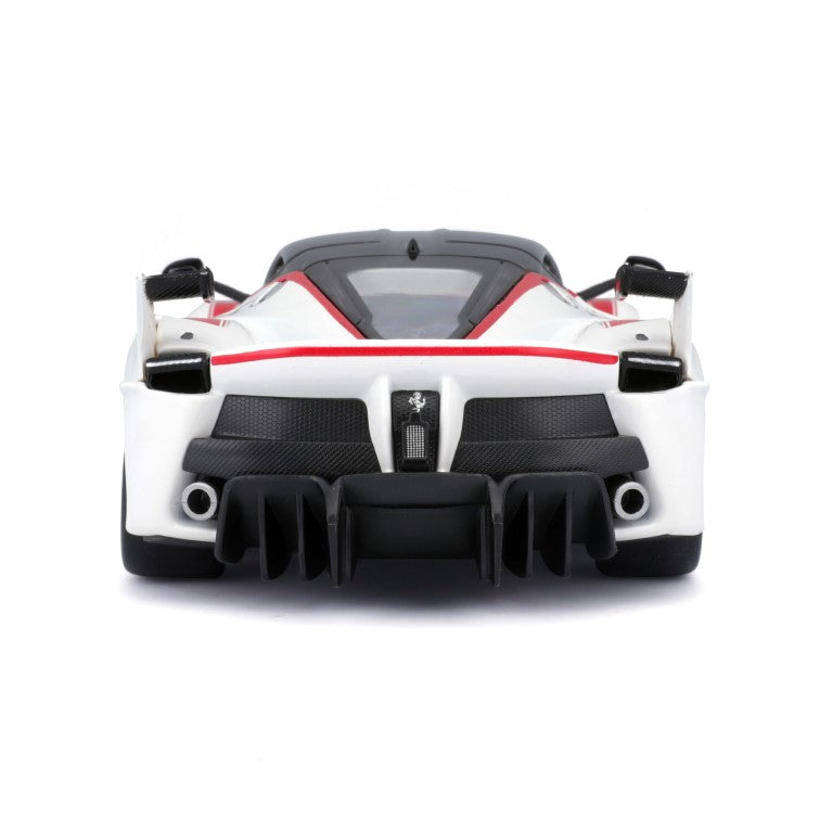 18-26301 Bburago Ferrari Racing - Ferrari FXX K, blanc - Échelle 1:24