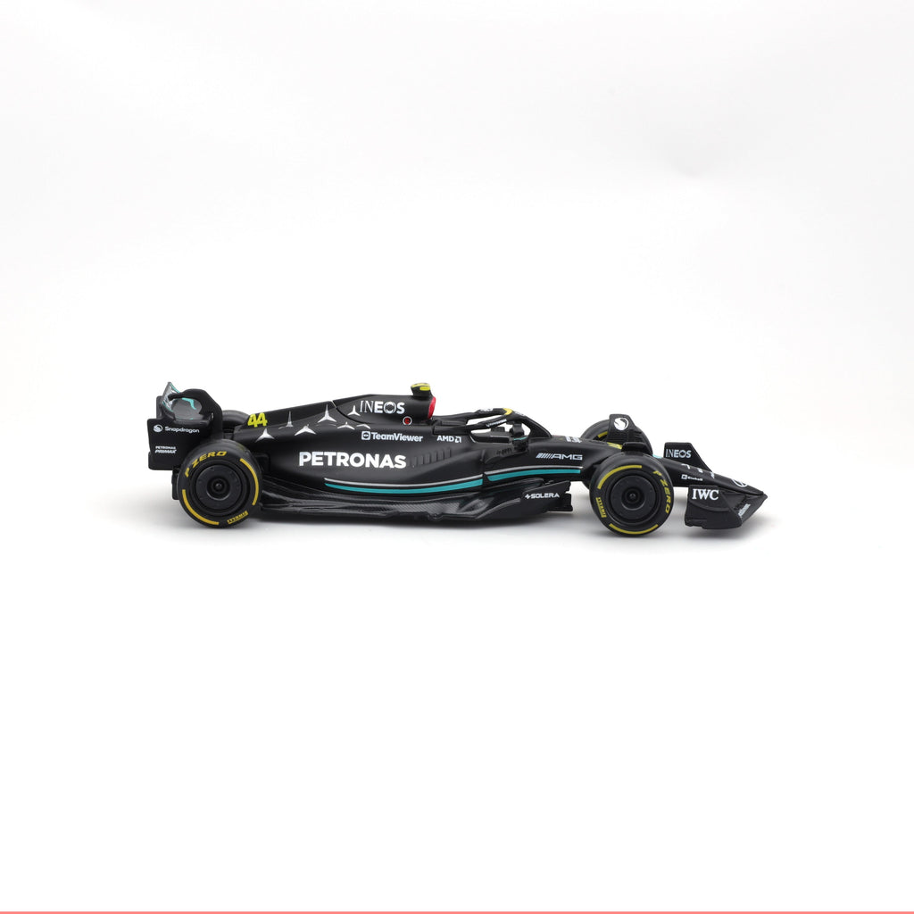 18-38080 Bburago Race - Mercedes AMG F1 W14 E Performance #44 Hamilton - 1:43