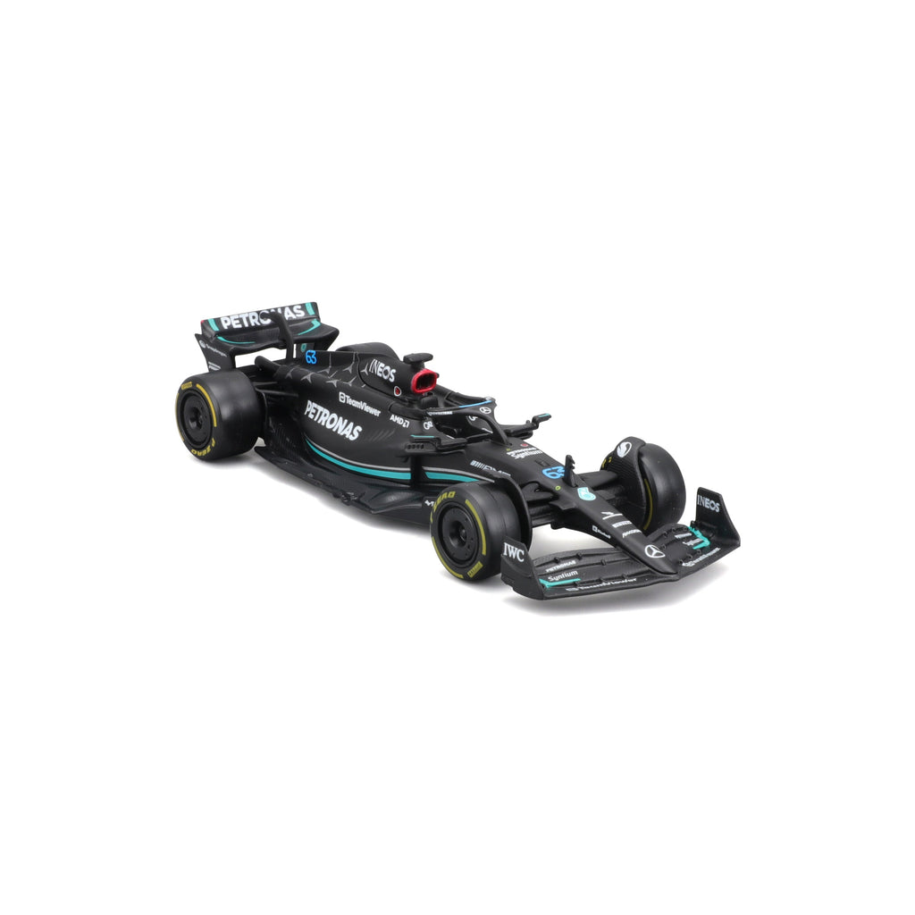 18-01596 Bburago Course - Mercedes AMG F1 W14 E Performance #63 - Échelle 1:43