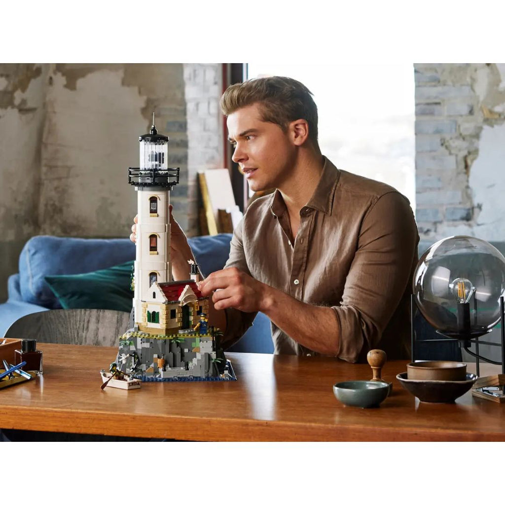 21335 LEGO Ideas - Phare motorisé