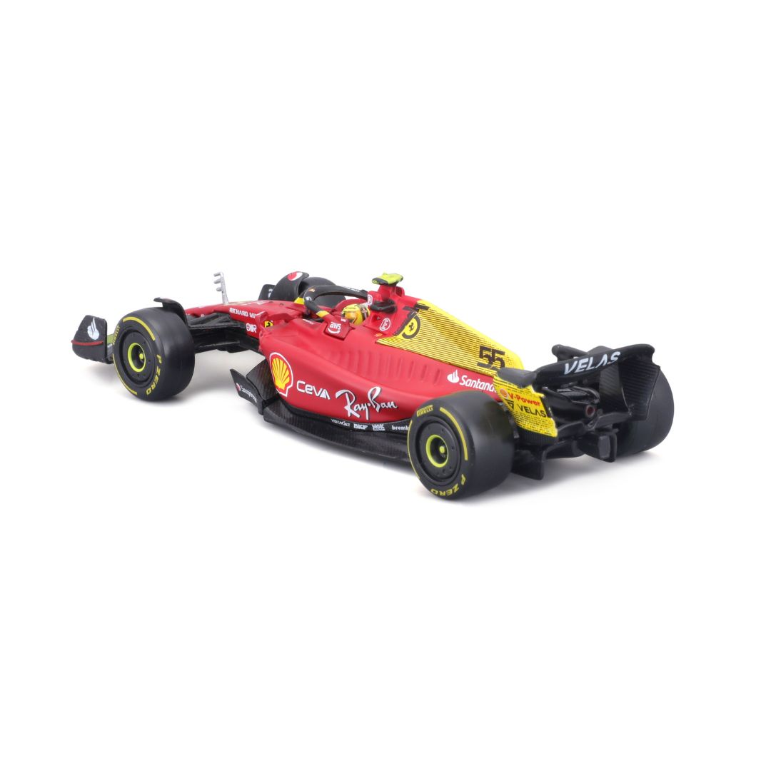 18-36831 Bburago - Ferrari F1- 75 (2022) #55 Sainz, avec casque - 1:43