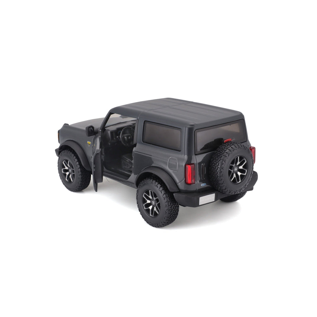 10-31530 Bburago 1:24 2021 Ford Bronco (version 2 portes) gris noir