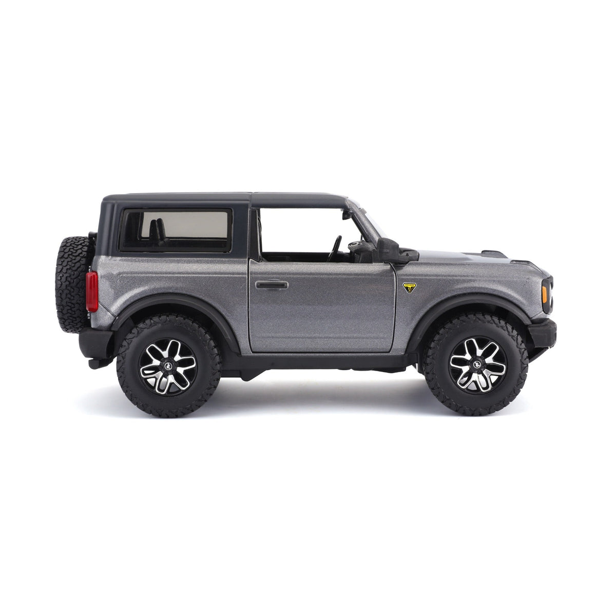 10-31530 Bburago 1:24 2021 Ford Bronco (version 2 portes) gris noir