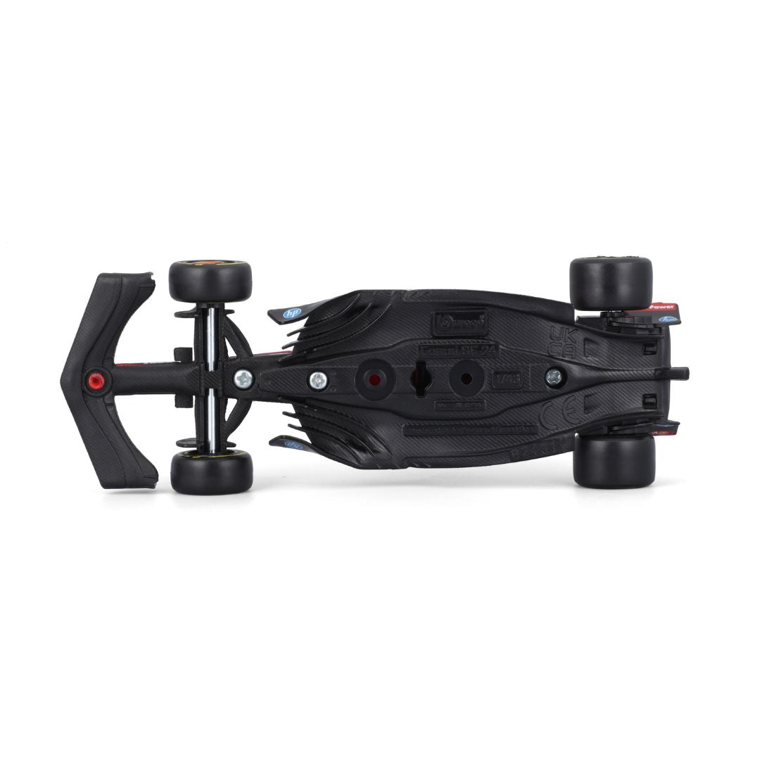 18-36843S Bburago Ferrari F1 SF-24 #55 Sainz avec casque 1:43