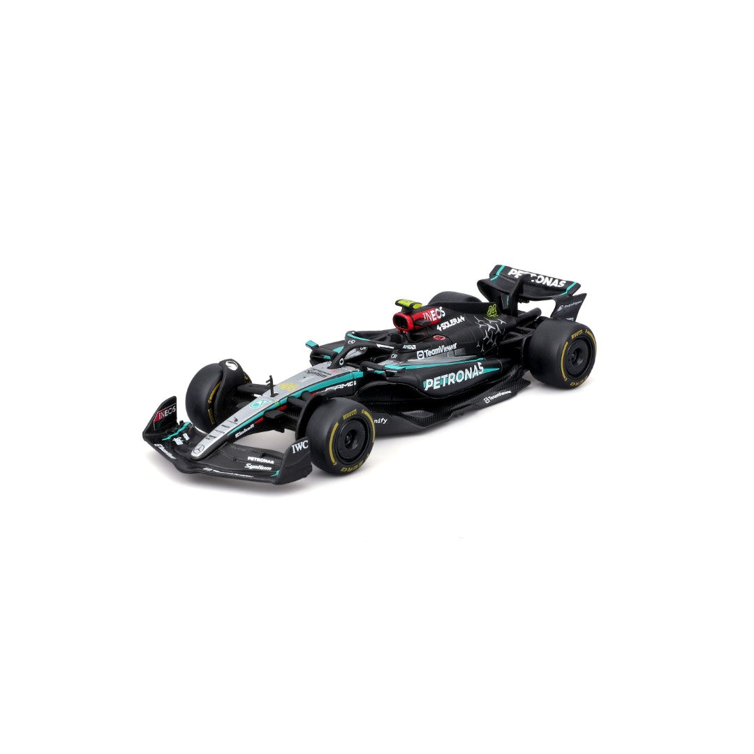 18-38208H Bburago Course - Mercedes F1 W15 E-Performance #44 - 1:43