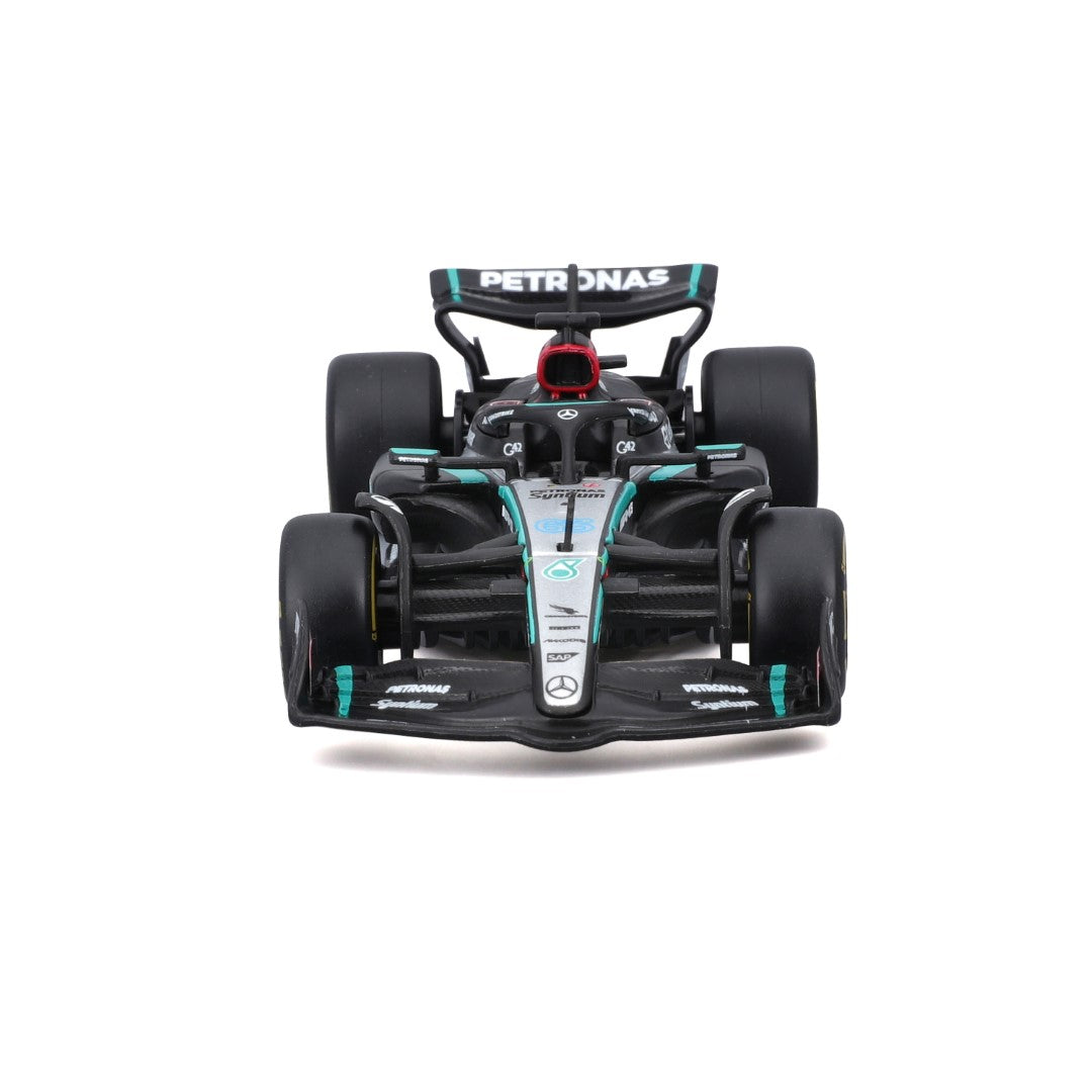 18-38208R Bburago Course - Mercedes F1 W15 E-performance #63 - 1:43
