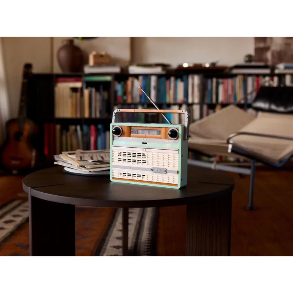 10334 LEGO Icons - Radio vintage