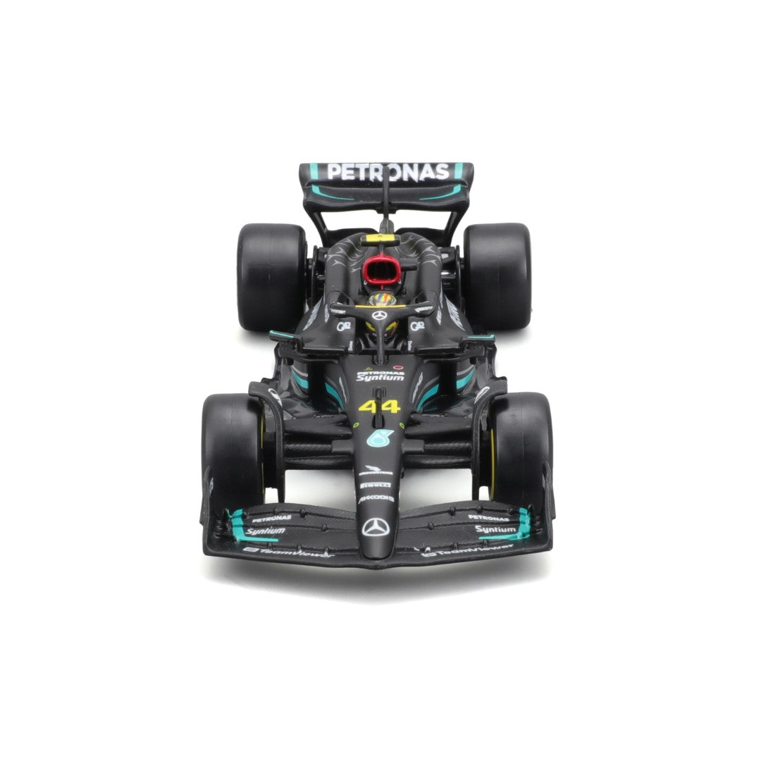 18-38081 Bburago Race -Mercedes AMG F1 W14 EPerformance #44 Hamilton, avec casque