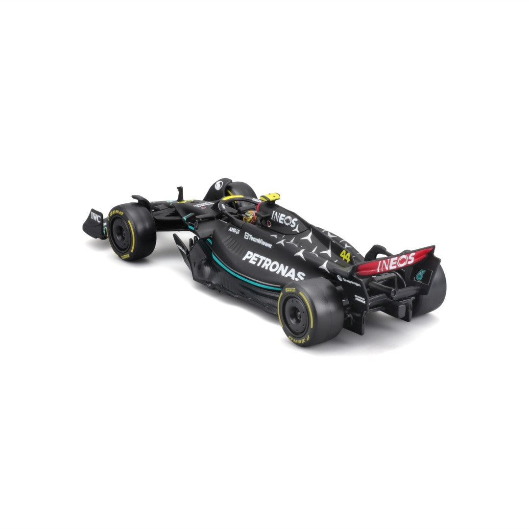 18-38081 Bburago Race -Mercedes AMG F1 W14 EPerformance #44 Hamilton, avec casque