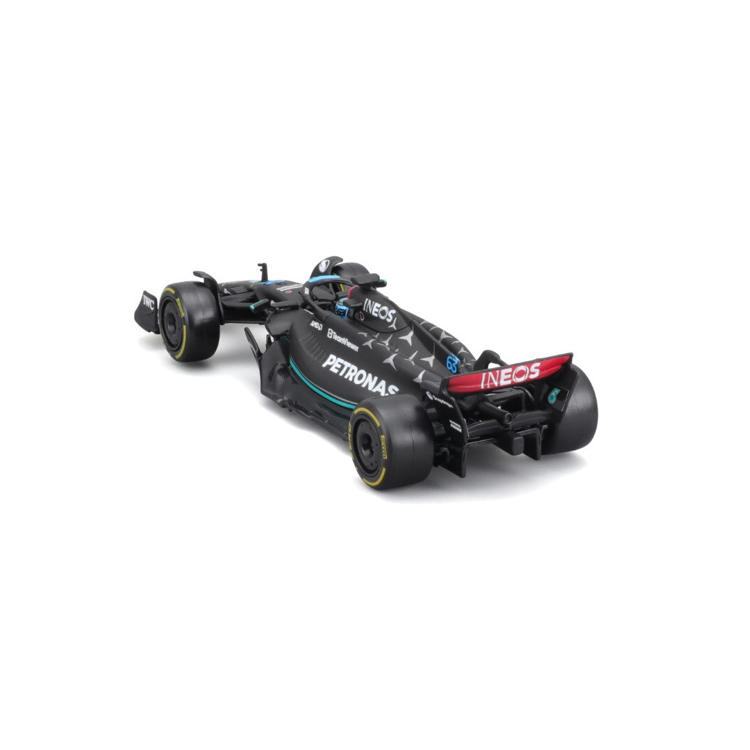 18-38081 Bburago Race -Mercedes AMG F1 W14 E Performance #63 Russell, avec casque