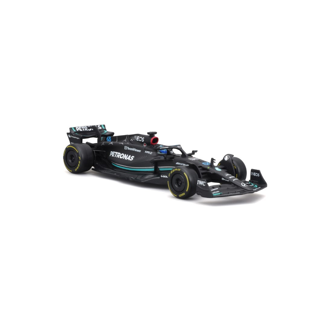 18-38081 Bburago Race -Mercedes AMG F1 W14 E Performance #63 Russell, avec casque