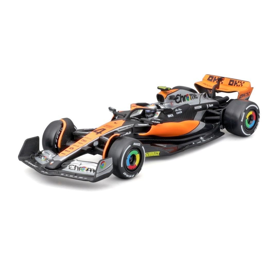 18-38088 Bburago Race McLaren F1 Team MCL60 #4 Norris, avec casque 2023 -1:43