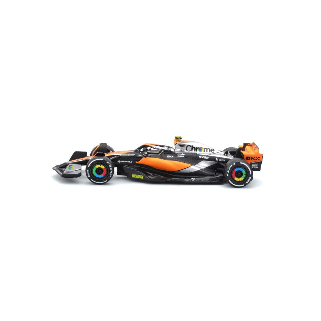 18-38088 Bburago Race McLaren F1 Team MCL60 #4 Norris, avec casque 2023 -1:43