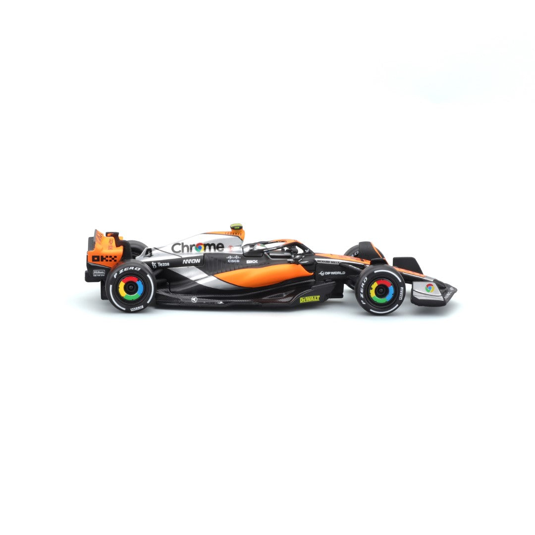 18-38088 Bburago Race McLaren F1 Team MCL60 #4 Norris, avec casque 2023 -1:43