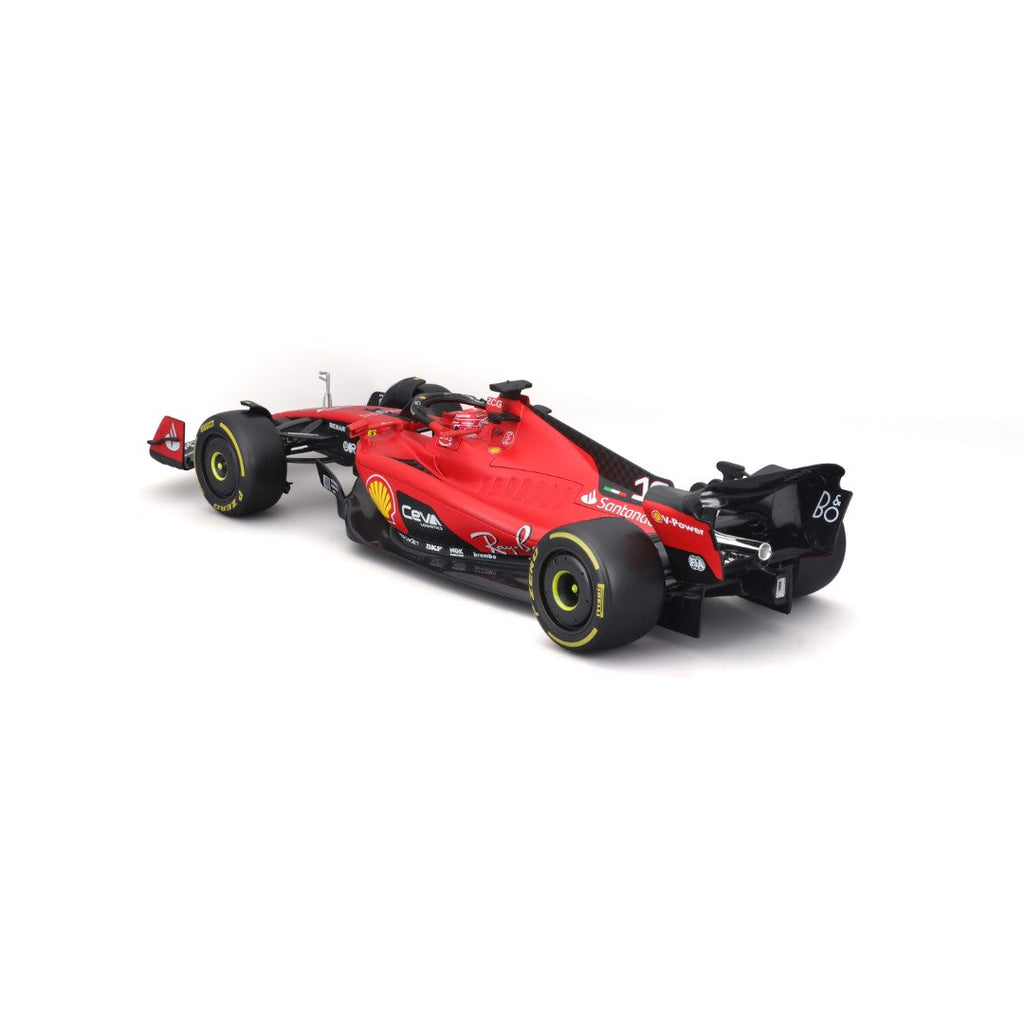 18-16812 Bburago Ferrari Racing F1 Ferrari SF-23, avec casque #16 Leclerc - 1:18