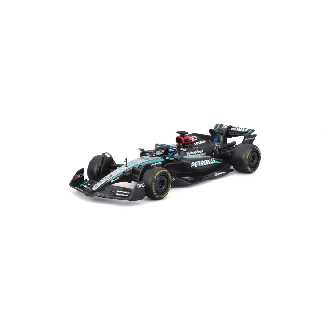 18-38209R Bburago F1 Mercedes-AMG W15 E Performance n°63 avec casque Russell - 1:43
