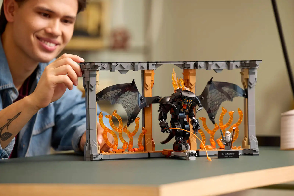 10367 LEGO Icons - Le Seigneur des Anneaux : Coin Lecture du Balrog™