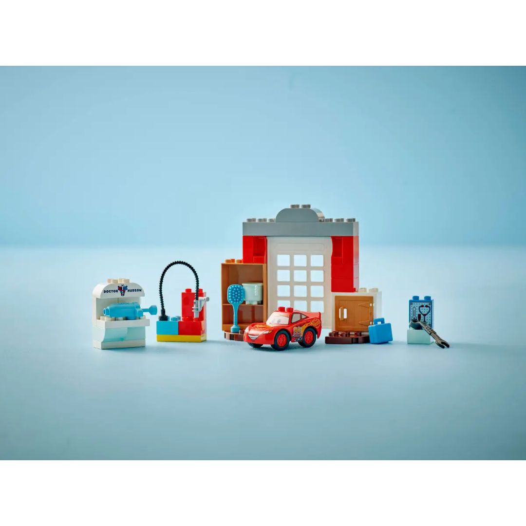 10456 LEGO Duplo - La visite de McQueen à l'atelier de Doc