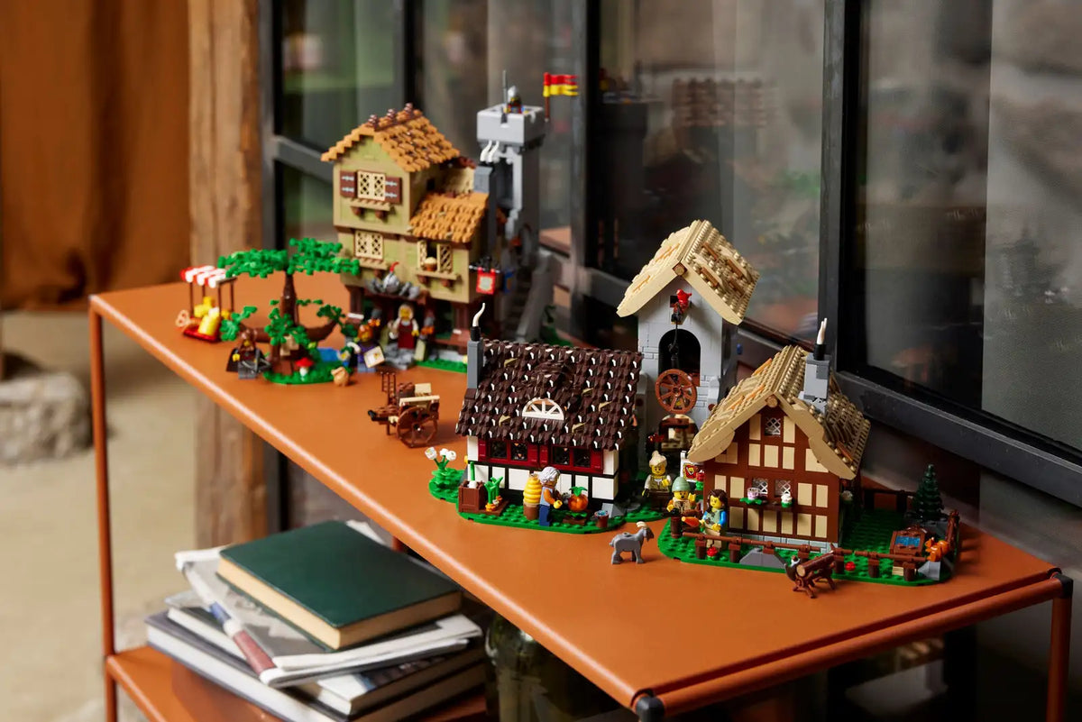 10332 Lego Icons Place de la ville médiévale