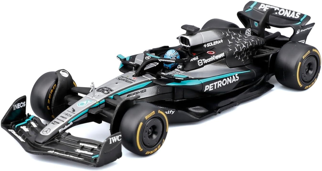 18-38238R Bburago F1 Mercedes-AMG W16 #63 Russell avec casque 1:43