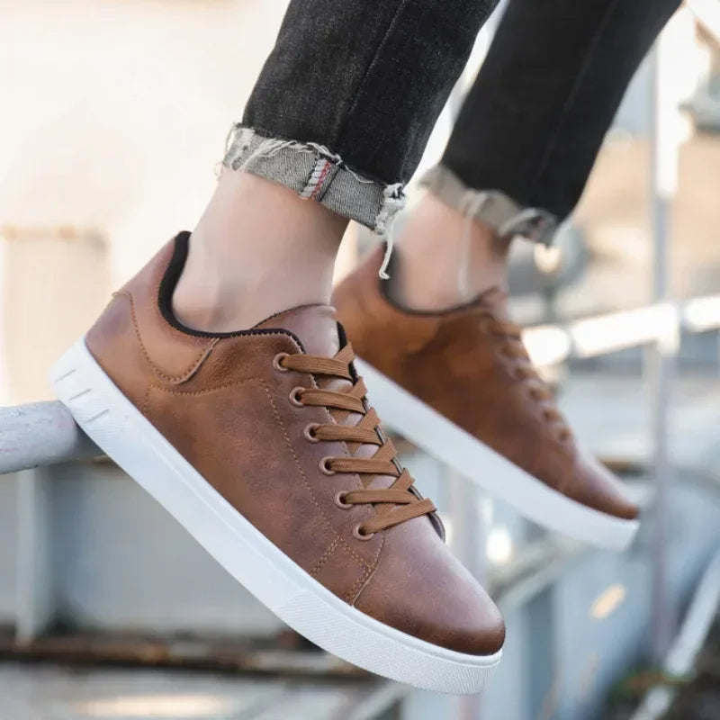 Men’s Lace-Up Low-Top Sneakers