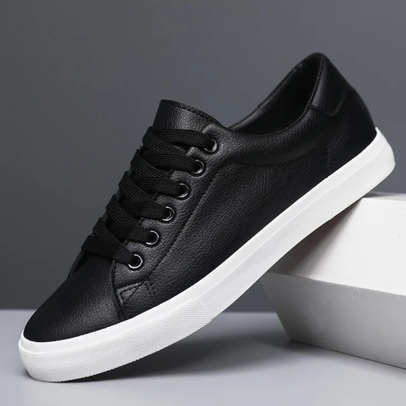 Men’s Low-Top Lace-Up Sneakers
