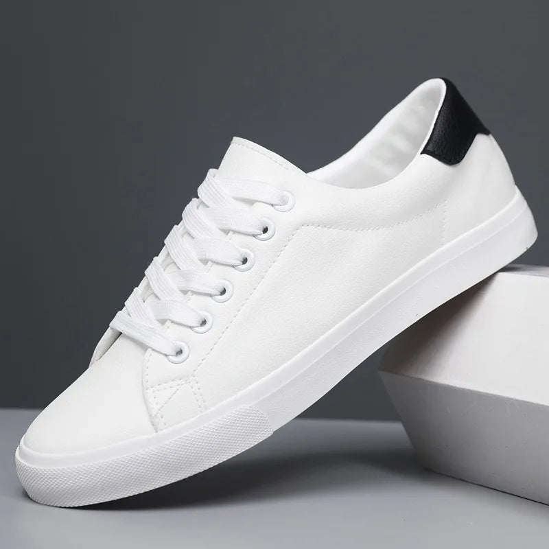 Men’s Low-Top Lace-Up Sneakers