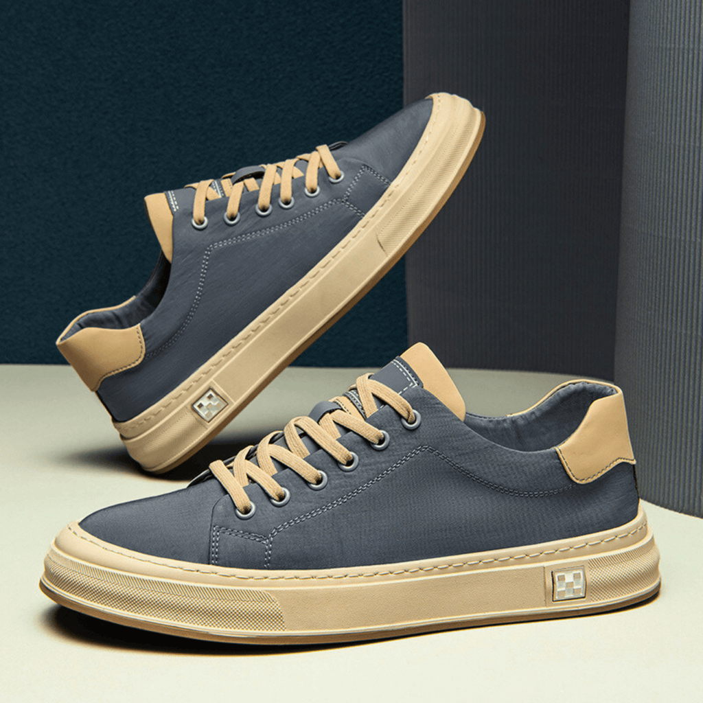 Men’s Contrast Sole Lace-Up Low Top Sneaker