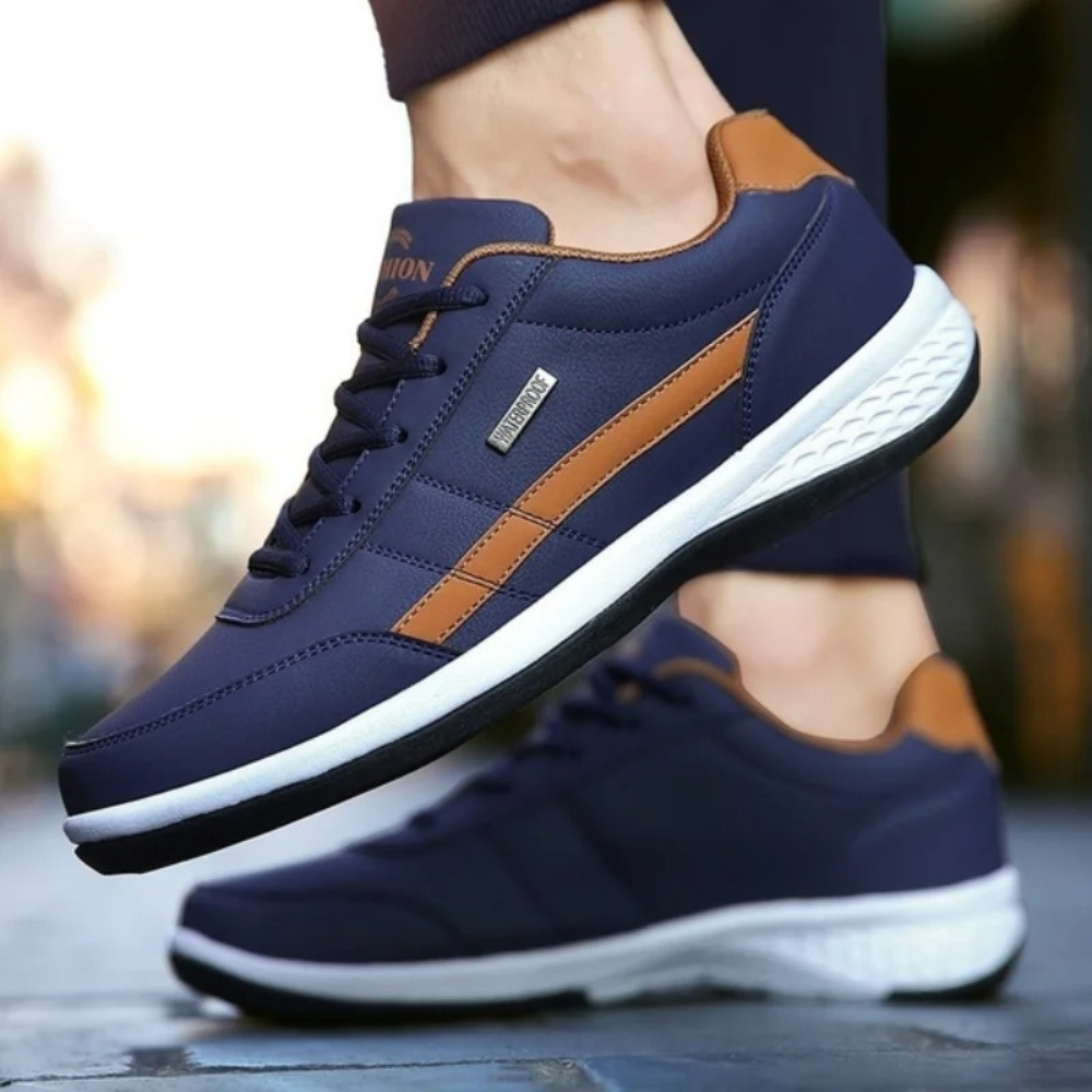 Men’s Lace-Up Low-Top Sneakers with Textured Outsole