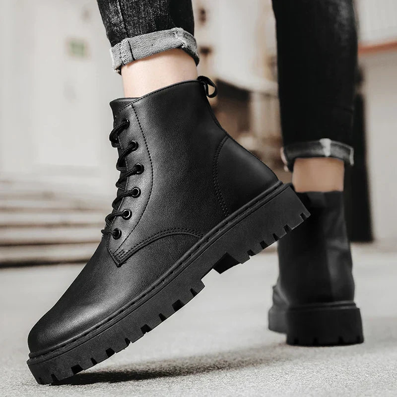 Men’s Lace-Up Round Toe Lug Sole Ankle Boots